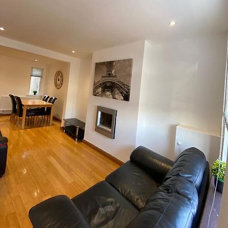 Modern Two Bedroom House Close To City Centre Belfast Exterior photo