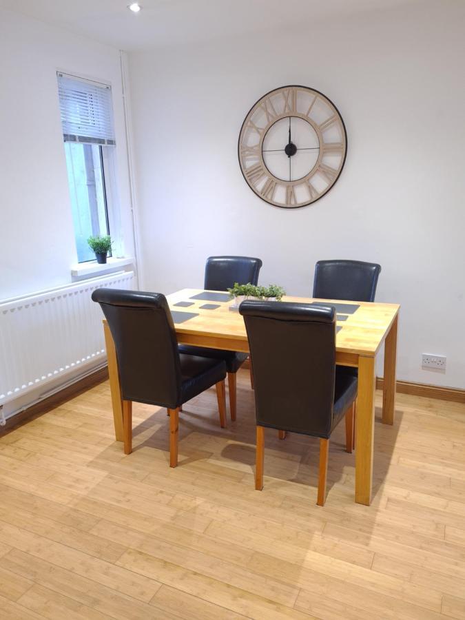 Modern Two Bedroom House Close To City Centre Belfast Exterior photo