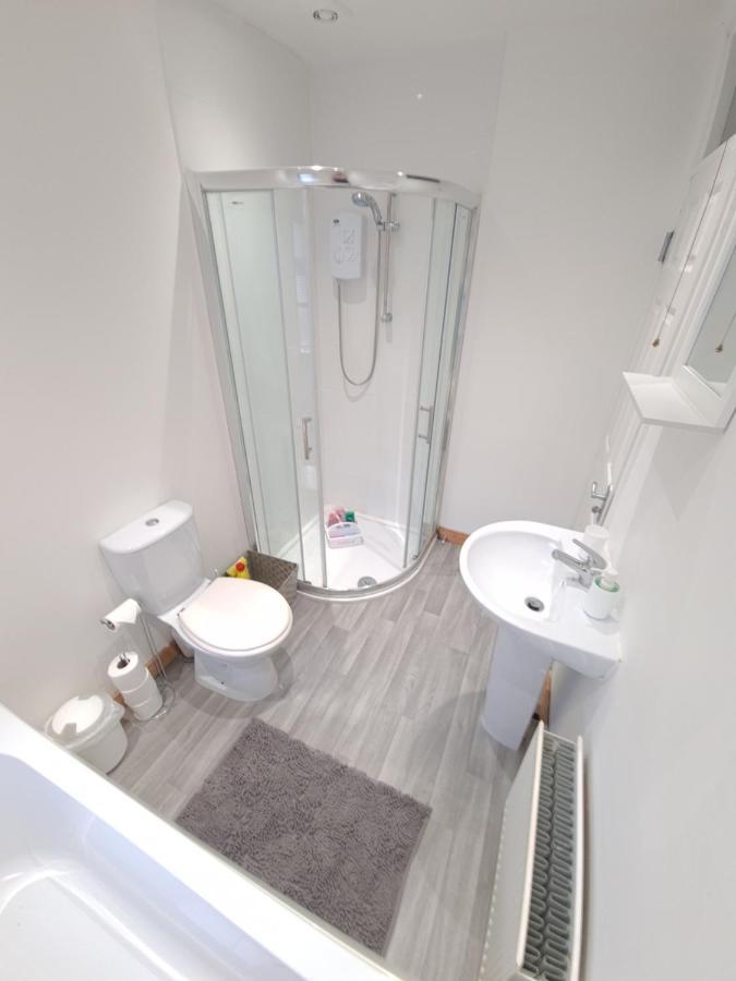 Modern Two Bedroom House Close To City Centre Belfast Exterior photo
